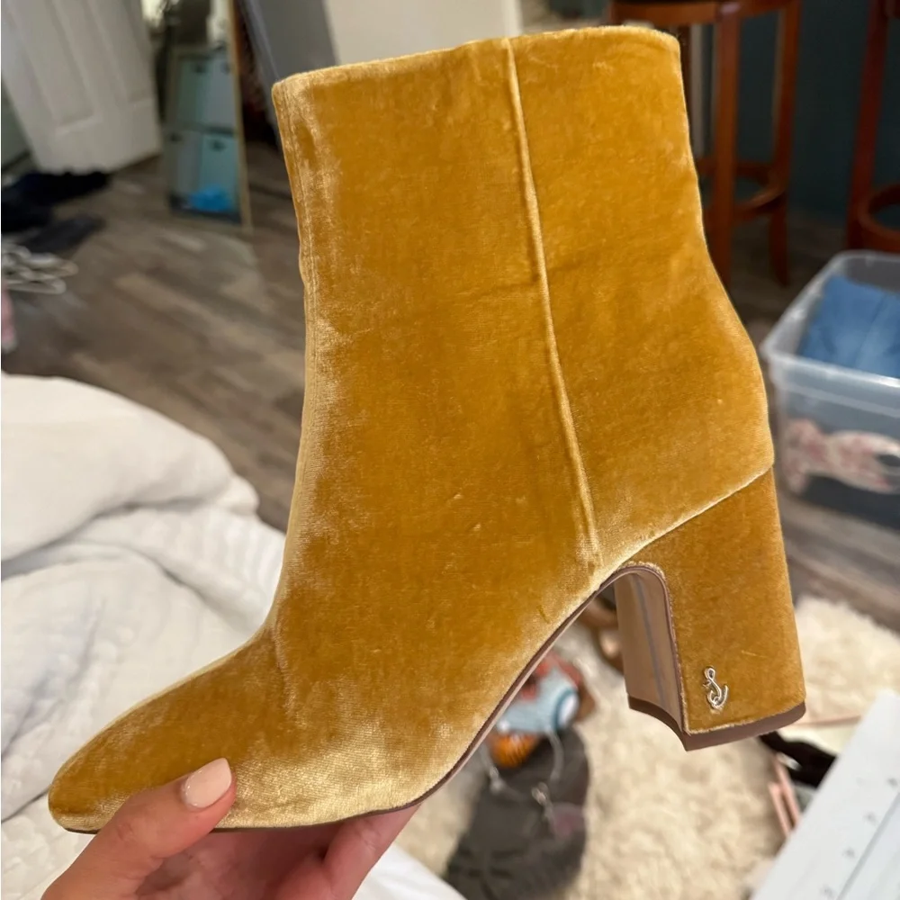 Gorgeous Sam Edelman Fawn Ankle Boots - Picture 4 of 6